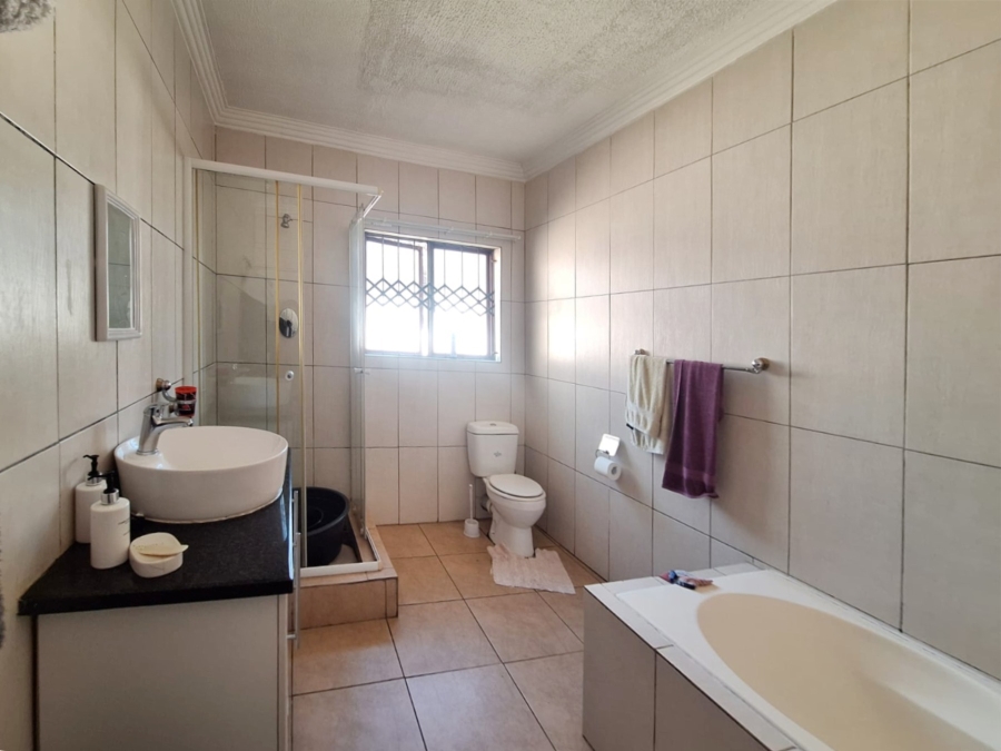 3 Bedroom Property for Sale in Melodie North West